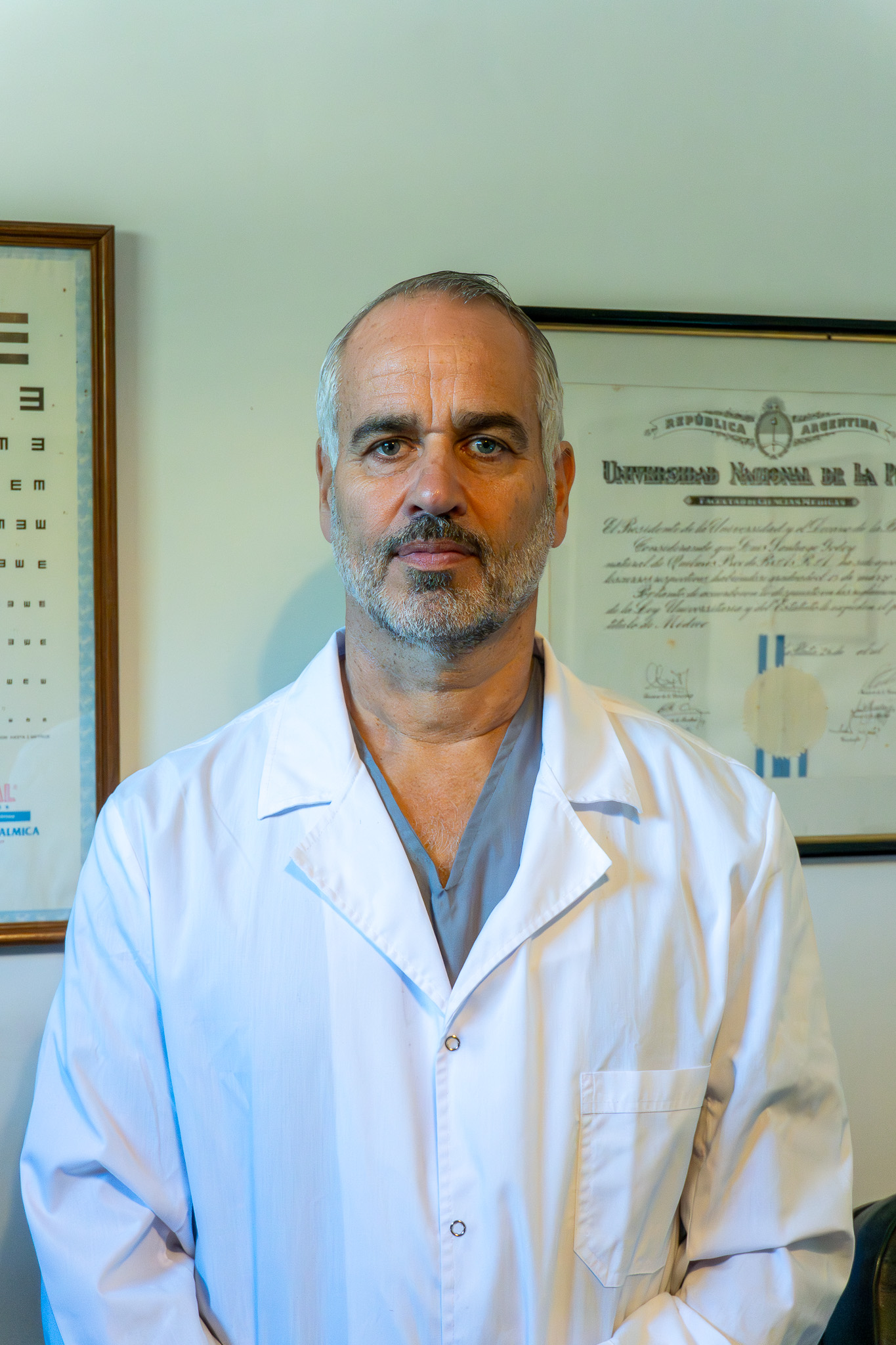 Dr. Luis Santiago Godoy
